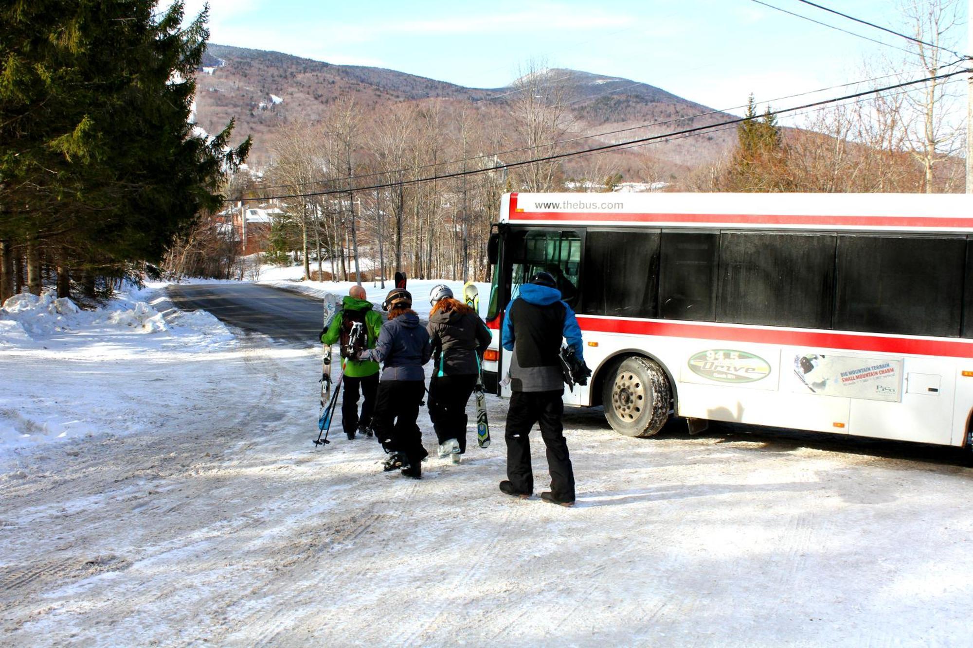 Shuttle To Slopes And Ski Home To This Cozy Three Bedroom Condo Whiffletree G8 Killington Room photo